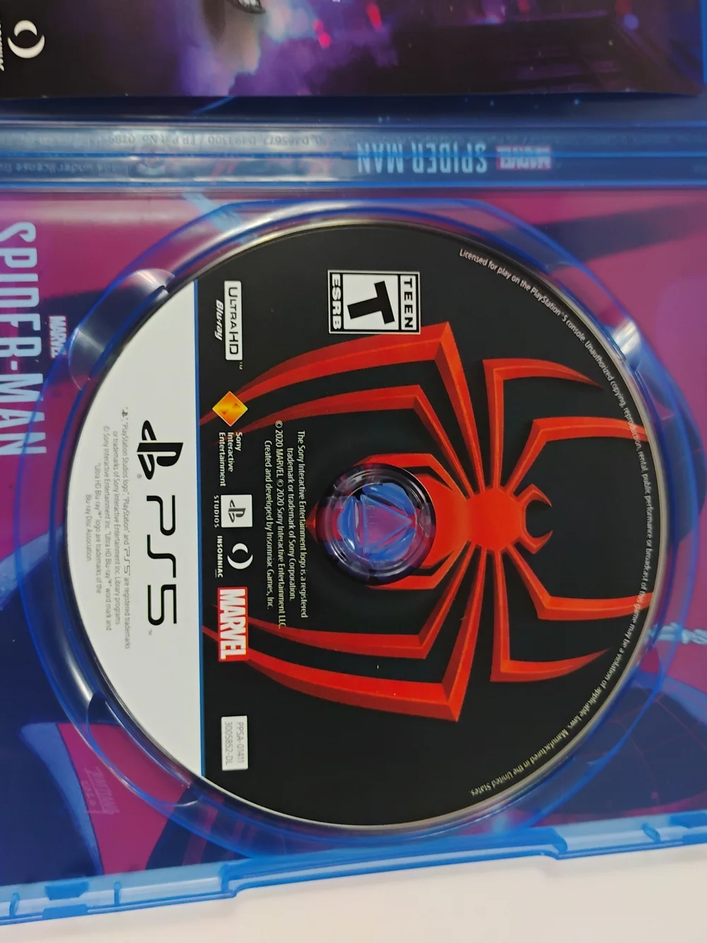 Sony Spider-Man: Miles Morales - Black & Red Cover (PS5)